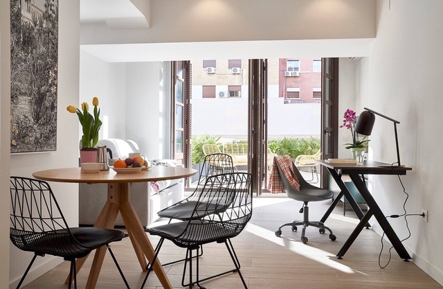 BeBarceloner Born Apartments with Pool and Private Terrace