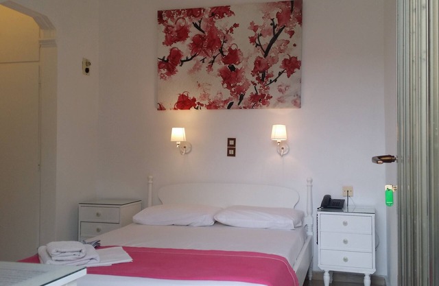 Bedroom two steps from Agia Marina beach
