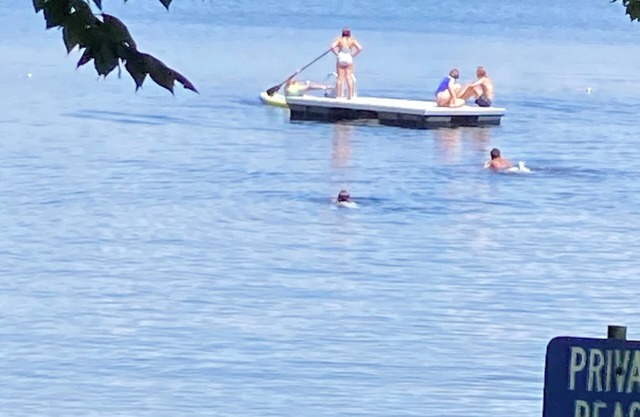 Belgrade Lakes Cottage w/Long Pond beach access close to Augusta, Colby College