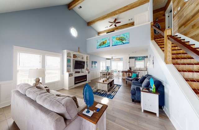 Bella Vista: 4 BR, 2 BA House in Gilchrist, Sleeps 14