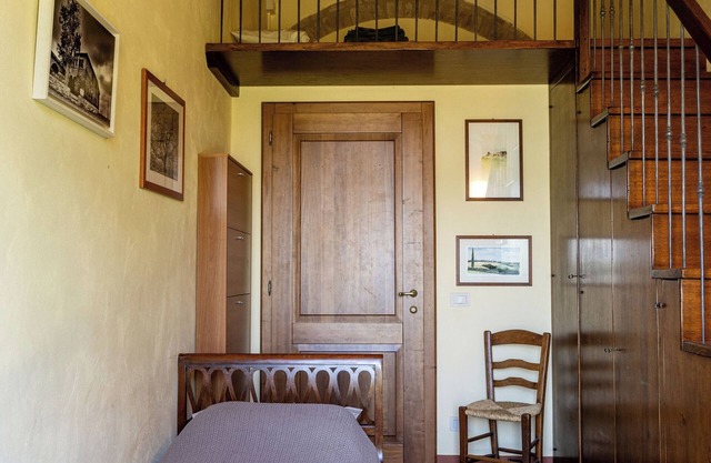 Bellagatta. The understated elegance of a home among the Sienese hills.