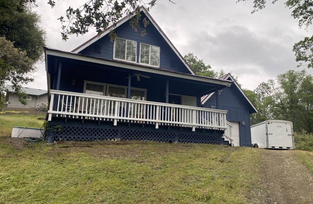 Bellas Cottage-Yosemite Oakhurst Bass Lake winter special lowest price of the yr