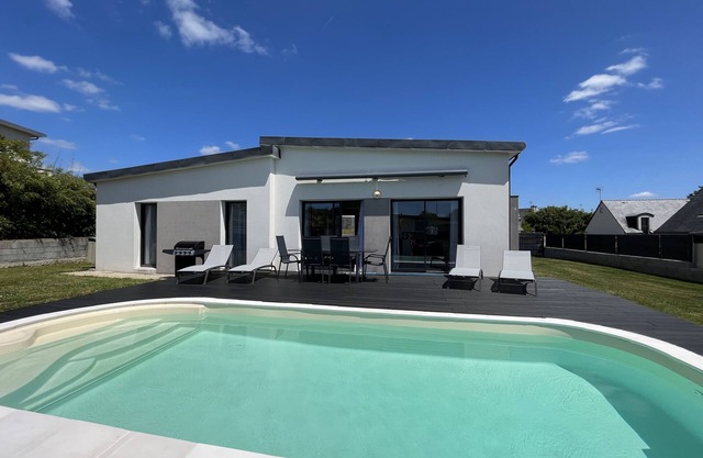 Belle Villa Avec Piscine Proche DES Plages