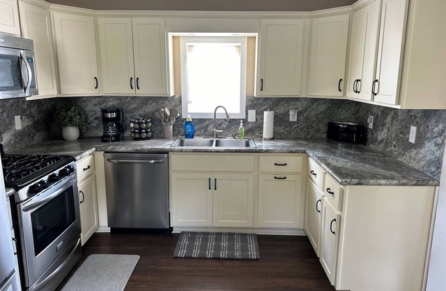 Bellefonte Creek Cottage, a charming, modern single-family home