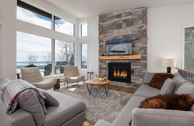 Bellevue 169: Relaxing Chalet with River Views