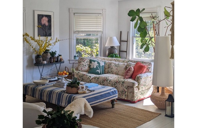 Bellport Village Home - Great location - walk to all,