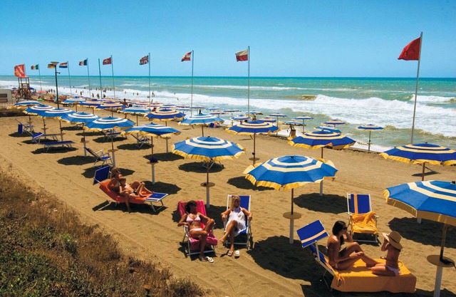 Belvilla by OYO Baia Domizia Villaggio Camping E2