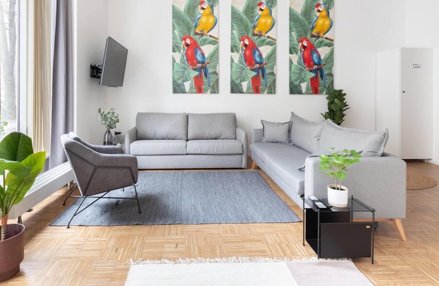 Berlin Florastraße | Two-Bedroom XXL Duplex Suite