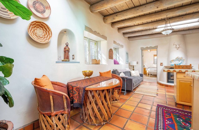 Besos Casita on Canyon Rd, near Park, Historic East Side, with driveway parking