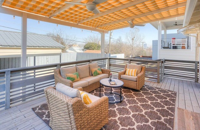 Best Ft. Worth Location + Hot Tub |Walk to Dickies