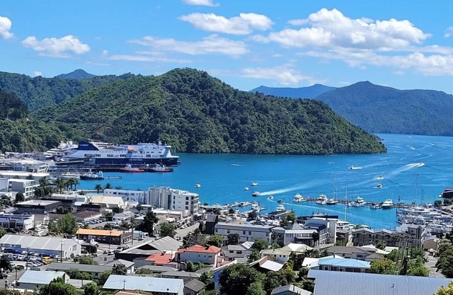 Best Harbour Views in Sunny Peaceful Location