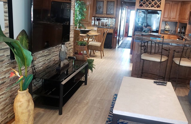 Best Kept Secret! House Boat 70' Has Everything!