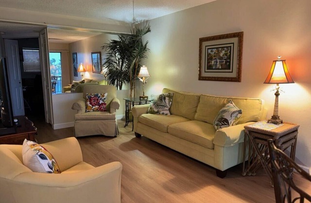 Best kept secret on Sanibel, Island living at its best.