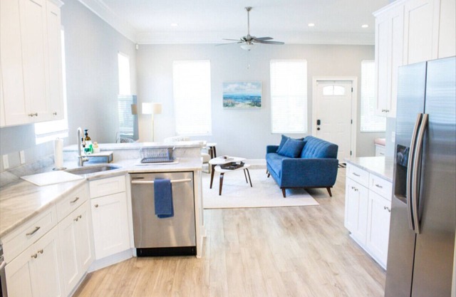 Best-of-Both-Worlds Bungalow!