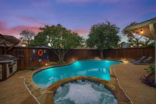 Best of Richardson - 5BD-3BA with Pool, Patio, BBQ