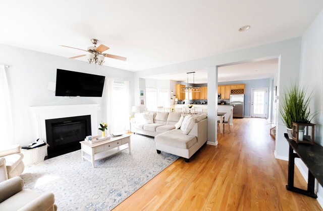 Best Sleeping & Gathering Home by Downtown and UVA