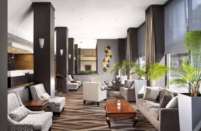 Best Western Plus Carlton Plaza Hotel