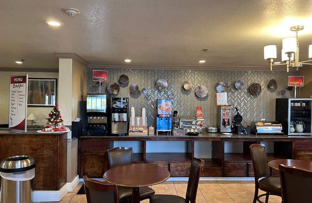 Best Western Plus John Jay Inn & Suites