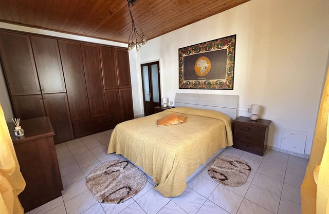 Between the Apuan Alps and the sea spacious and bright house with sea view