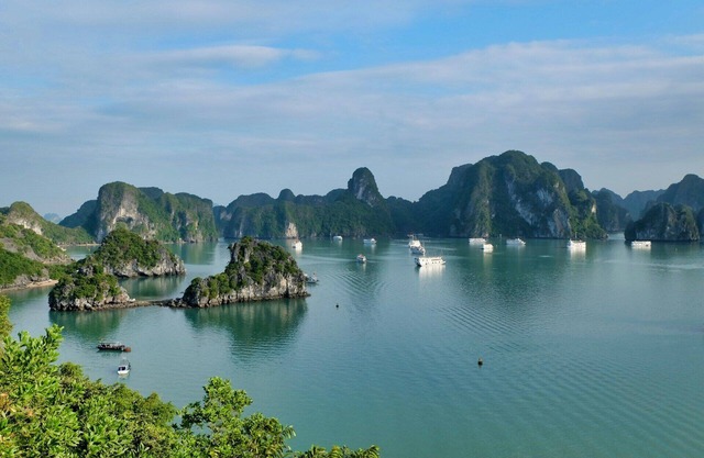 Between mountain wineries and Silicon Valley