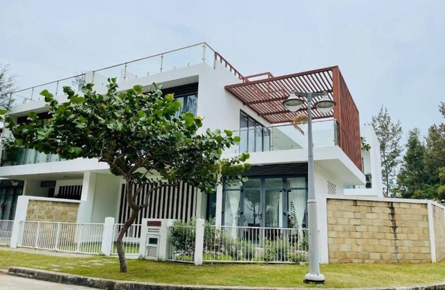 Biệt thự biển Zenna Villas 617