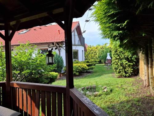 Biały Domek dla 6 osób oraz Domek Sternika dla 4 osób - jezioro, las, wiejski klimat
