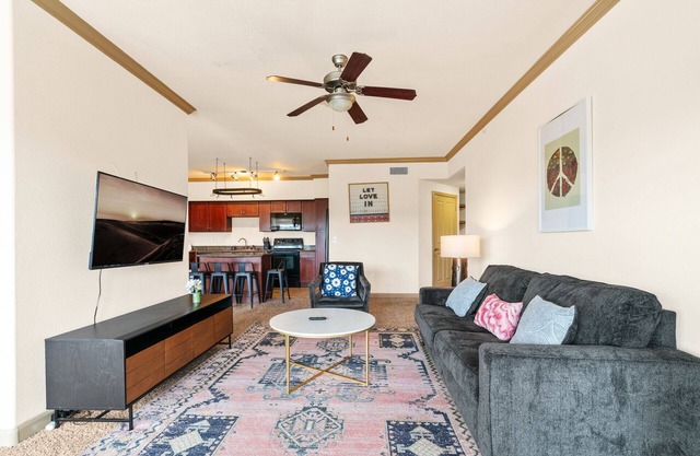 Big 2BD/2BA in Champion City Park 6826