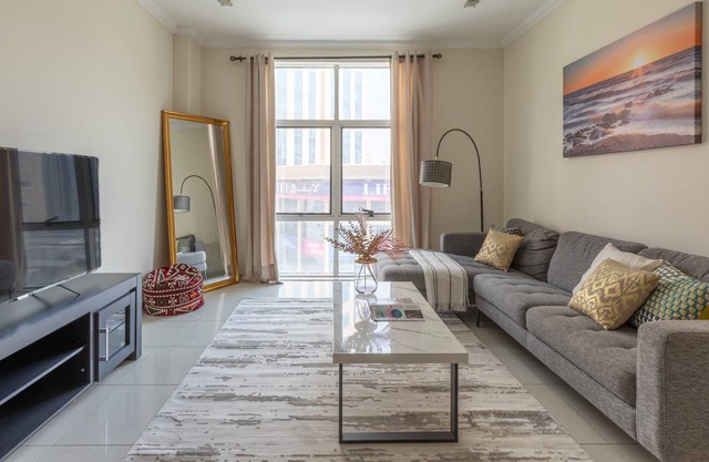 Big and Luxurious 1BR in Dubai Silicon Oasis
