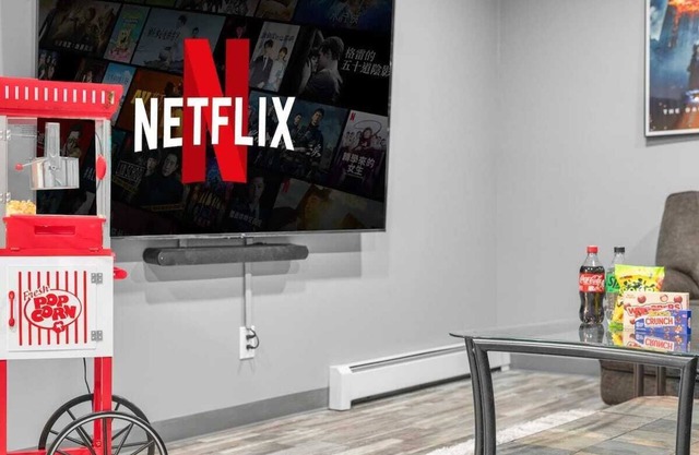 Big Bass Hideaway with Hot Tub Sauna