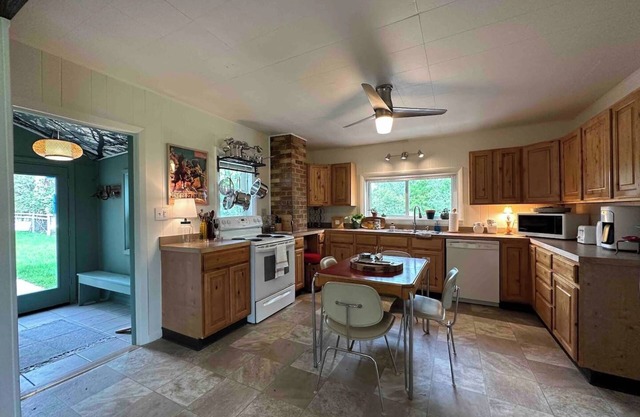 Big Horn Cabins by Short Term Rentals by Legacy