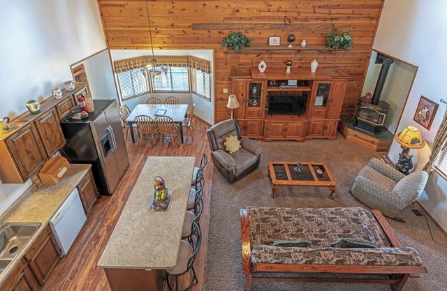 Big Pines Ponderosa Cabin