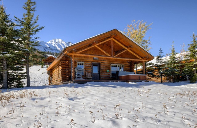 Big Sky Vacation Rentals: Cowboy Cabin 13 Derringer