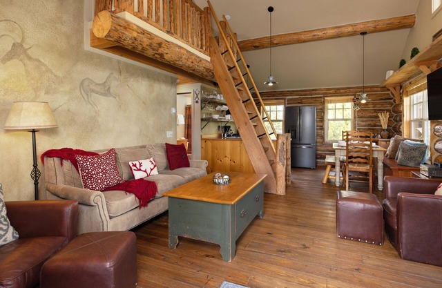 Big Sky Vacation Rentals: 15 Rustic Ridge