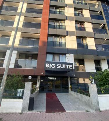 BIG SUITe