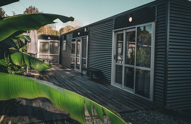 Big Tiny Home Farm Stay