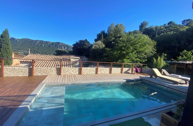 Big Villa with Private Pool & Magnificent view in Village center