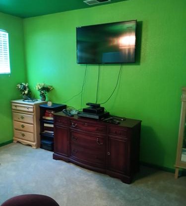 Big YELLOW HOUSE On The Hill