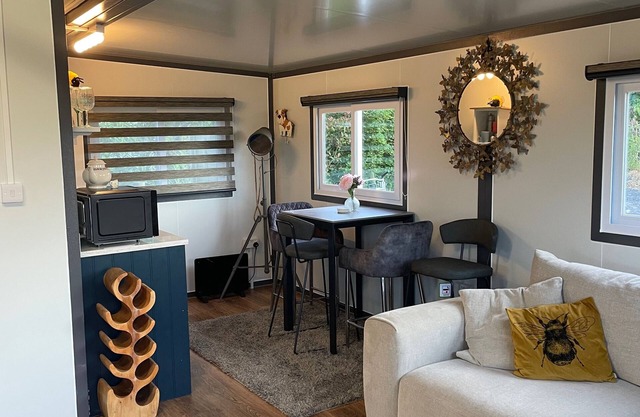 Birch Tree Lodge, Sleeps 4, Set in 3 Acres