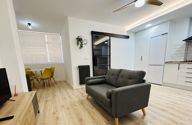 Birdie Industrial, Recién Reformado y a un Paso de la Estación