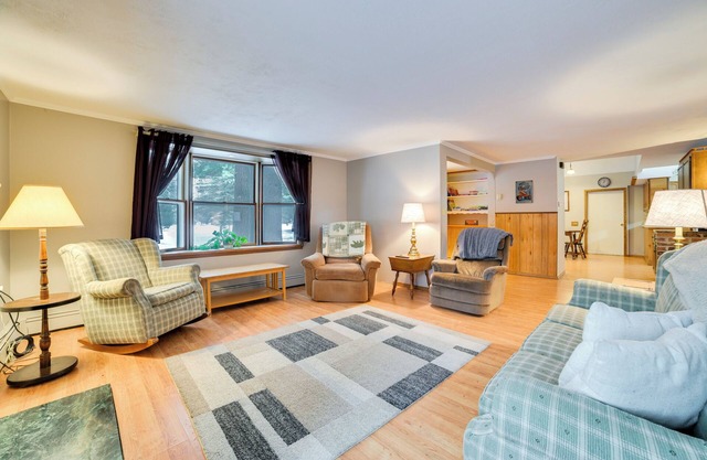 ‘Black Bear Camp’ 12 Mi to Budd Lake!