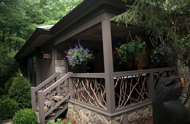 Black Bear Lodge of Sapphire