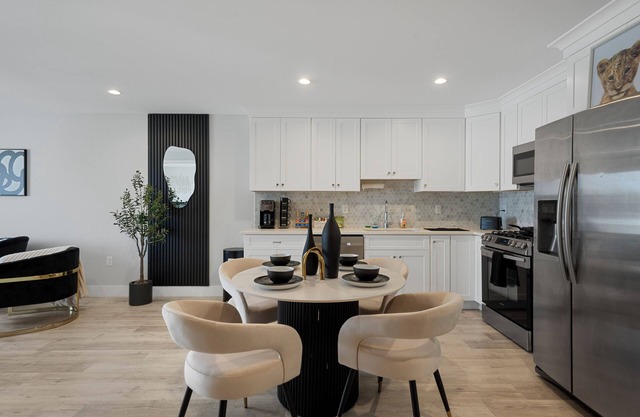 Black & Gold Elegance Near NYC, American Dream Mall