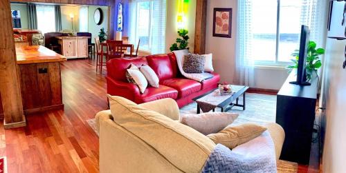 Black Jacks Downtown Loft