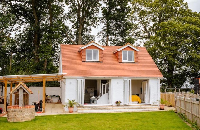 Blackberry Annex. Detached cottage. Rural location