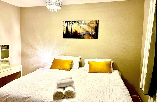 Blackwater, Camberley Homestay Service Accommodation