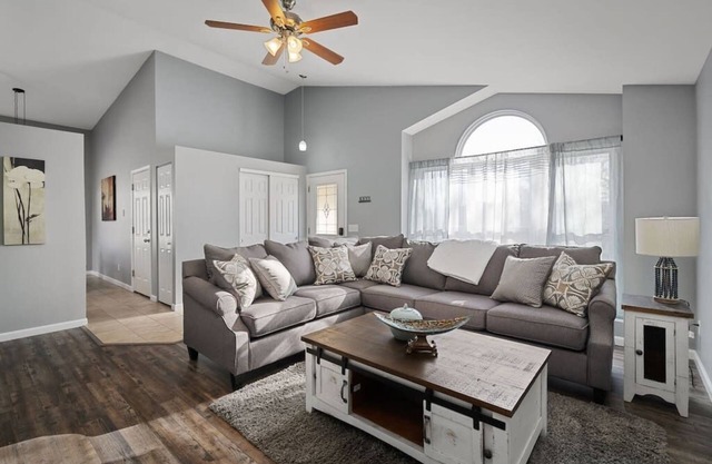 Blair's House in St. Peters 4 Bed 2 Bath Sleeps 10