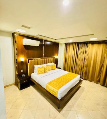 Bling International Hotel Multan