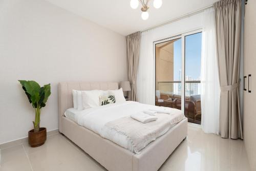 Blissful Studio at Lakeside Tower A