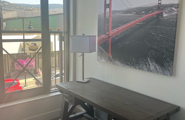 Blocks from the beach! Amazing downtown location!