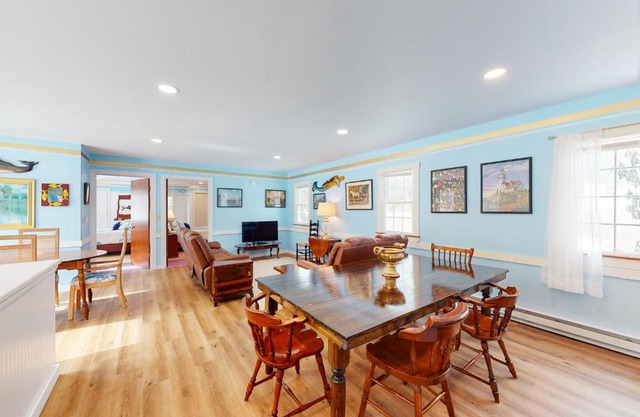 Blue Lagoon Escape A&B